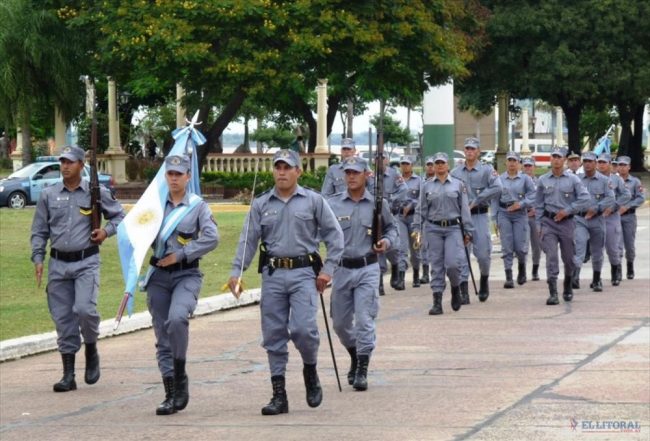 spf-indumentaria426-uniformes-con-bandera